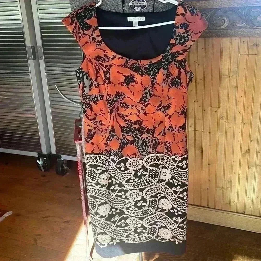 London Time’s women’s size 8 beautiful summer dress. Gorgeous print.